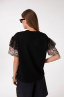 T-SHIRT PARICOLLO MEZZA MANICA CON DETTAGLIO MANICA IN RASO