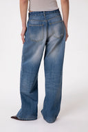 PANTALONE BOY IN DENIM CON MOSCHETTONE GIOIELLO