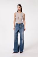 PANTALONE BOY IN DENIM CON MOSCHETTONE GIOIELLO