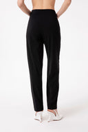 PANTALONE SLIM IN CADY CON MORSETTI ORO SU CINTO