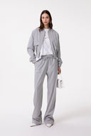 PANTALACCIO GESSATO CON RICAMO SUL RETRO TASCA