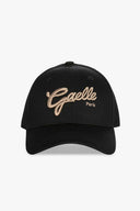 CAPPELLO VISIERA CON RICAMO FIRMA