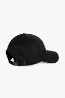 CAPPELLO VISIERA CON RICAMO FIRMA