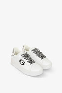 SNEAKERS ADDICT IN ACTION LEATHER CON LACCI LOGATI E G IN STRASS NERI SU TOMAIA