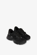 SNEAKERS RUNNING IN MESH