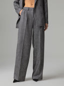 PANTALONE LOOSE CON PINCES