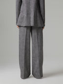 PANTALONE LOOSE CON PINCES