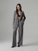 PANTALONE LOOSE CON PINCES