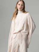 PULLOVER CON MOTIVO A TRECCIA E COLLO ALTO