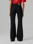 JEANS FLARE FIT CON SALPA LOGATA SUL RETRO